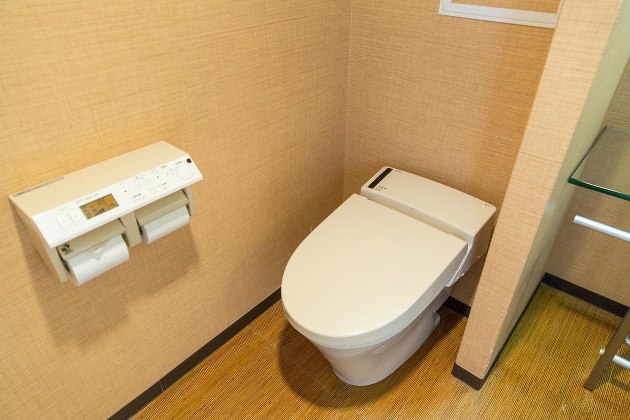 Uehonmachi Plaza Hotel (Adults Only) โอซาก้า ภายนอก รูปภาพ