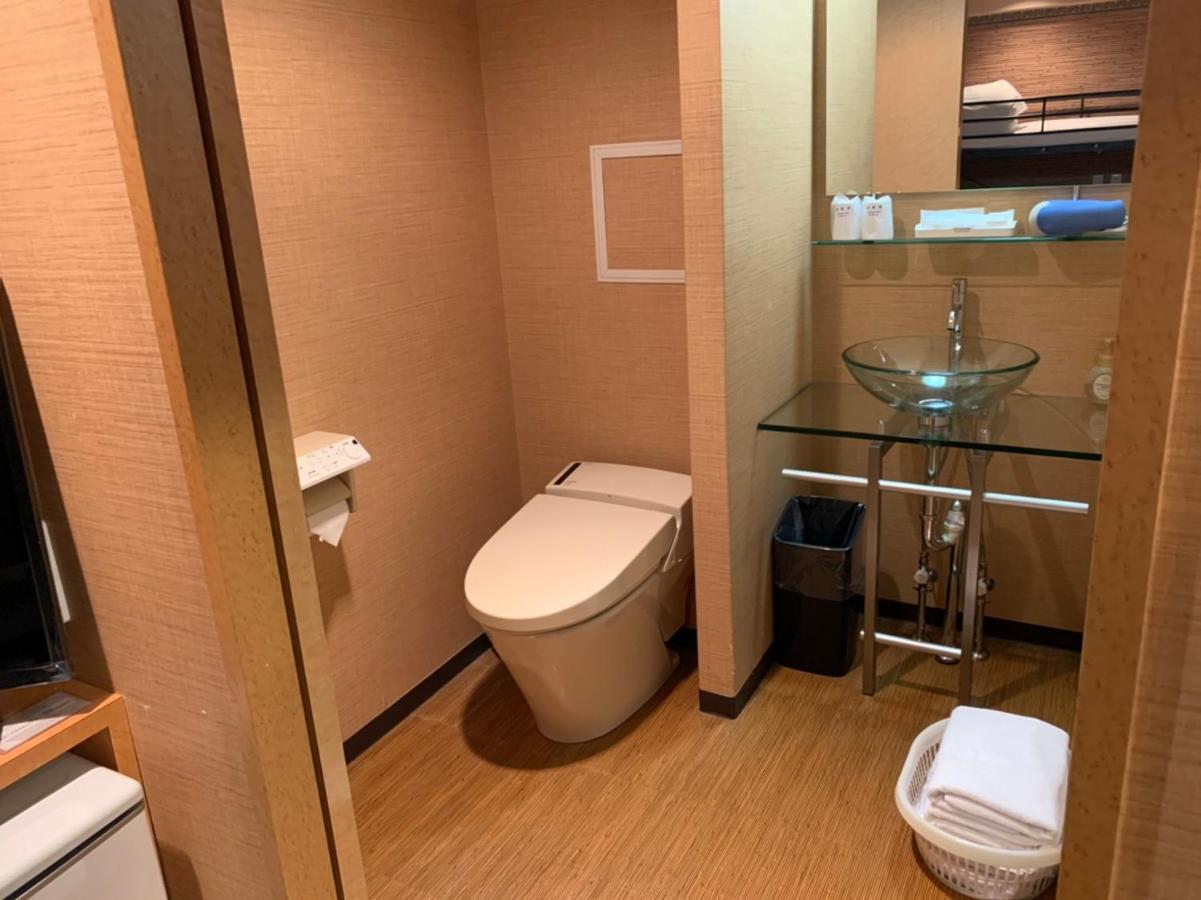 Uehonmachi Plaza Hotel (Adults Only) โอซาก้า ภายนอก รูปภาพ